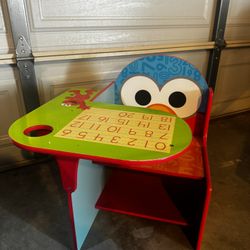 Elmo Chair Desk