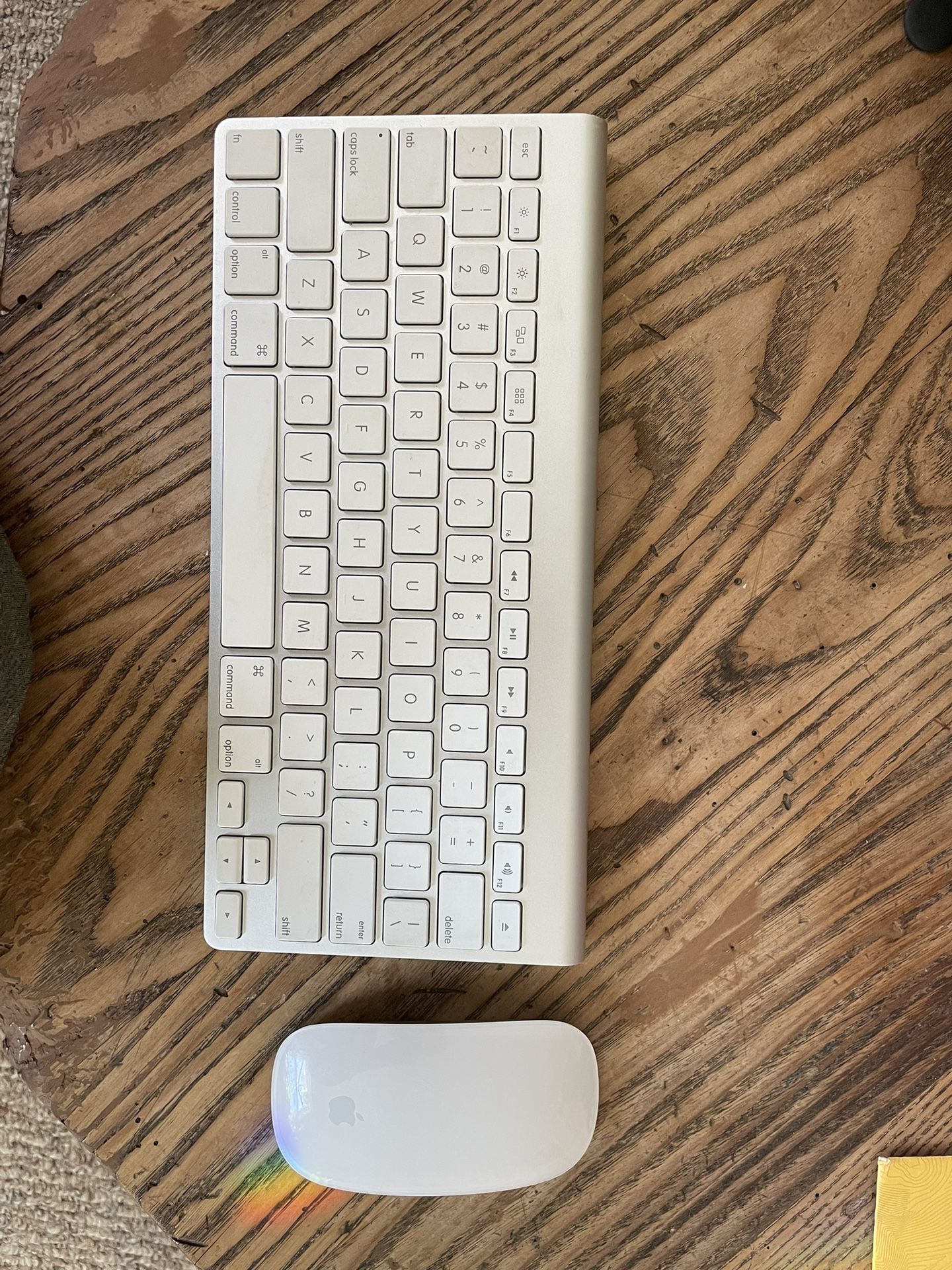 Apple Keyboard and Mouse Bluetooth