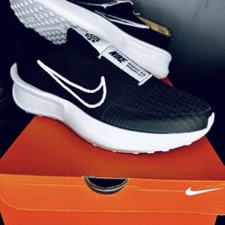 Nike Interact Run EasyOn Size 10 Men's