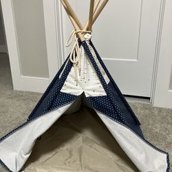Teepee tent for small dogs, cats, or your fav