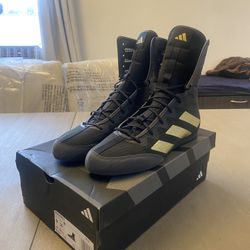 Adidas Box Hog 4 