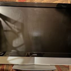 Vizio 37” LCD 1080P