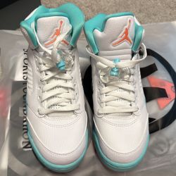 Jordan 5 Retro Light Aqua (GS) Size 4 Y 