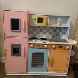 Play Kitchen 