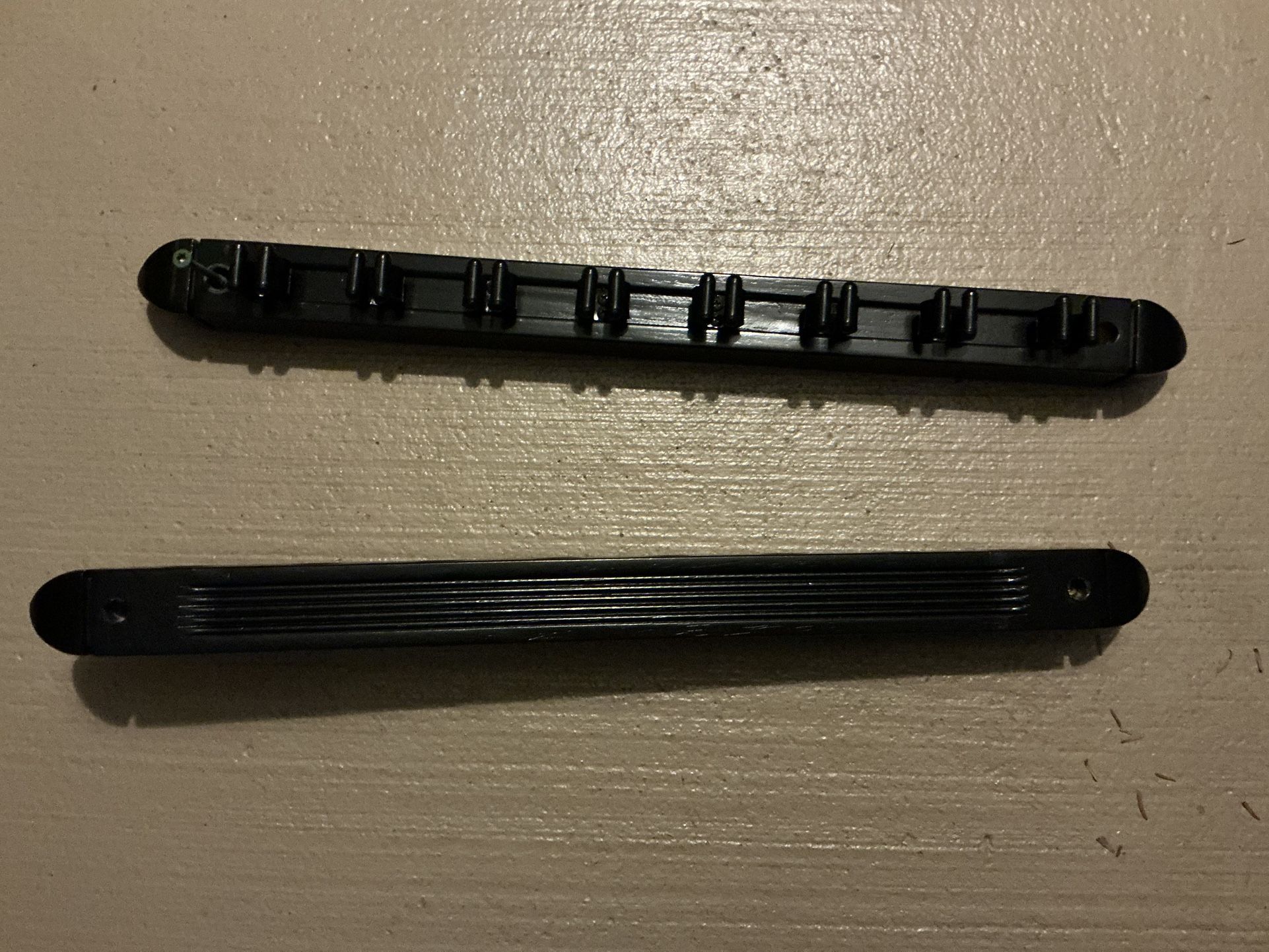 6 Billiard Cue Wall Rack