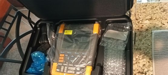 FLUKE Handheld Oscilloscope: Motor Drive…
FLUKE Handheld Oscilloscope: Motor Drive Analyzers, Zoom, 1 mV AC Volt Measurement Resolution, Auto