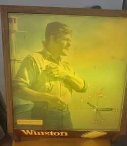 Vintage Winston Cigarettes Lighted Advertising Clock