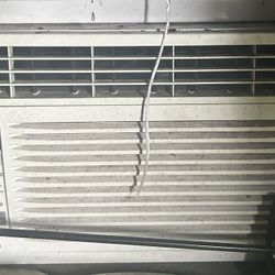 LG Air Conditioner 