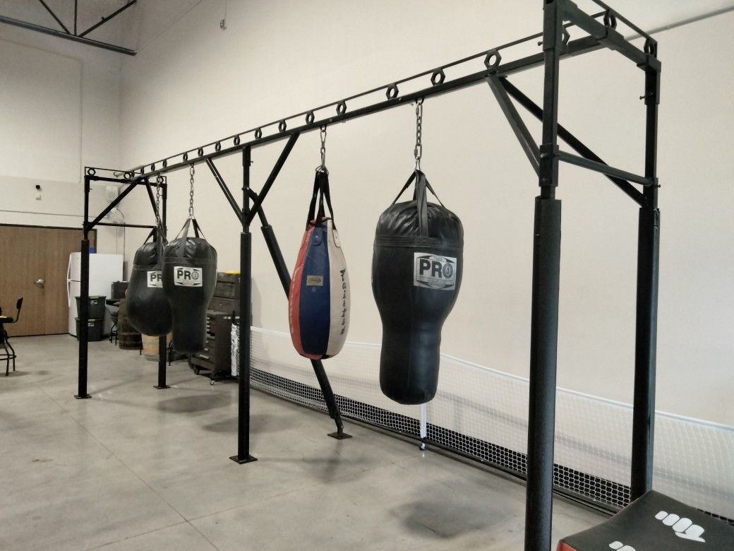 Custom-made MMA Punching Bag Stand. Also With Kicking Pads