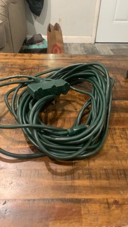 Extra long  extension cord 3 outlet