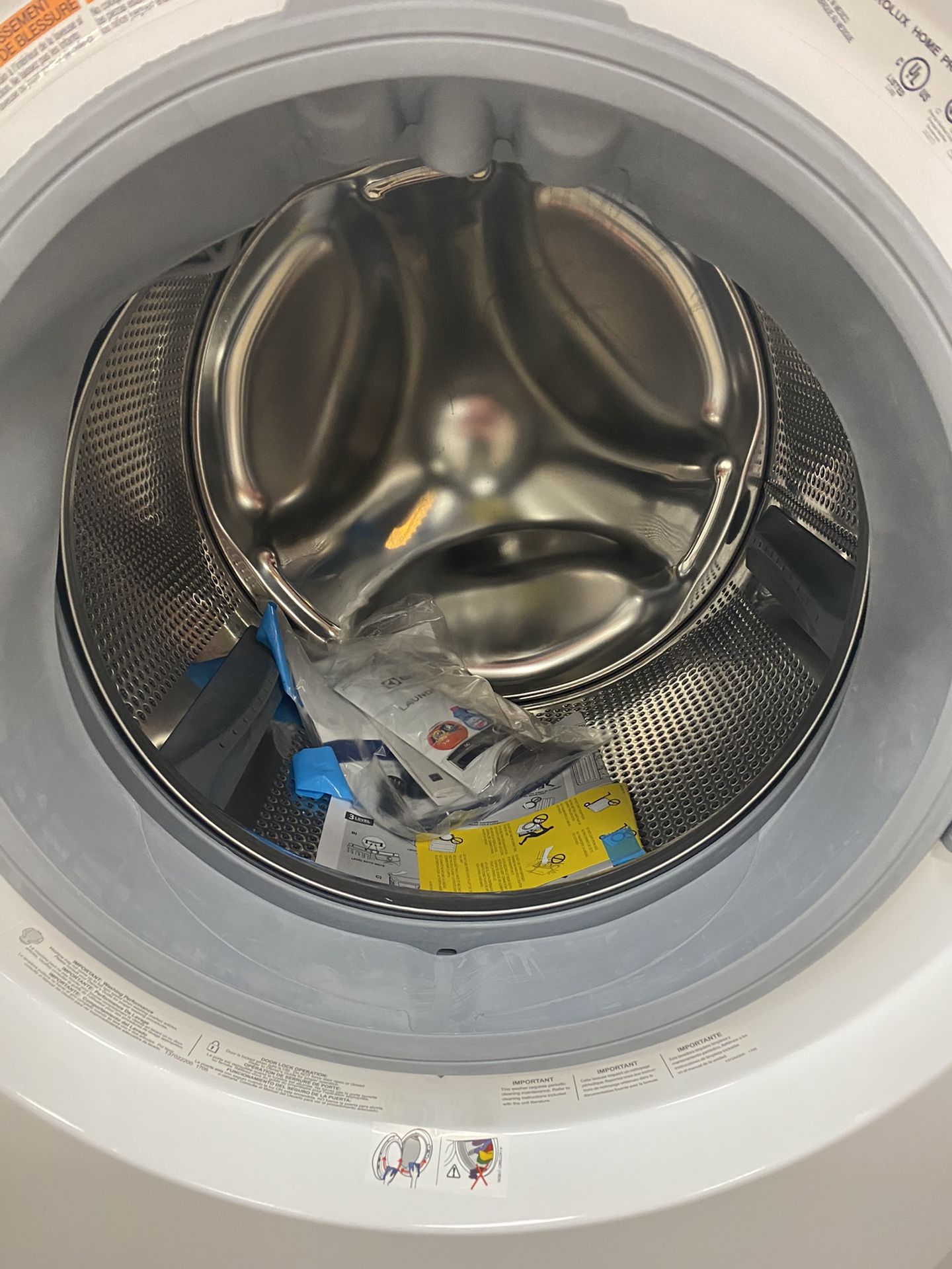 Electrolux washer and dryer set