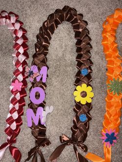 mother’s day leis