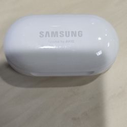 Samsung Ear Buds Headphones