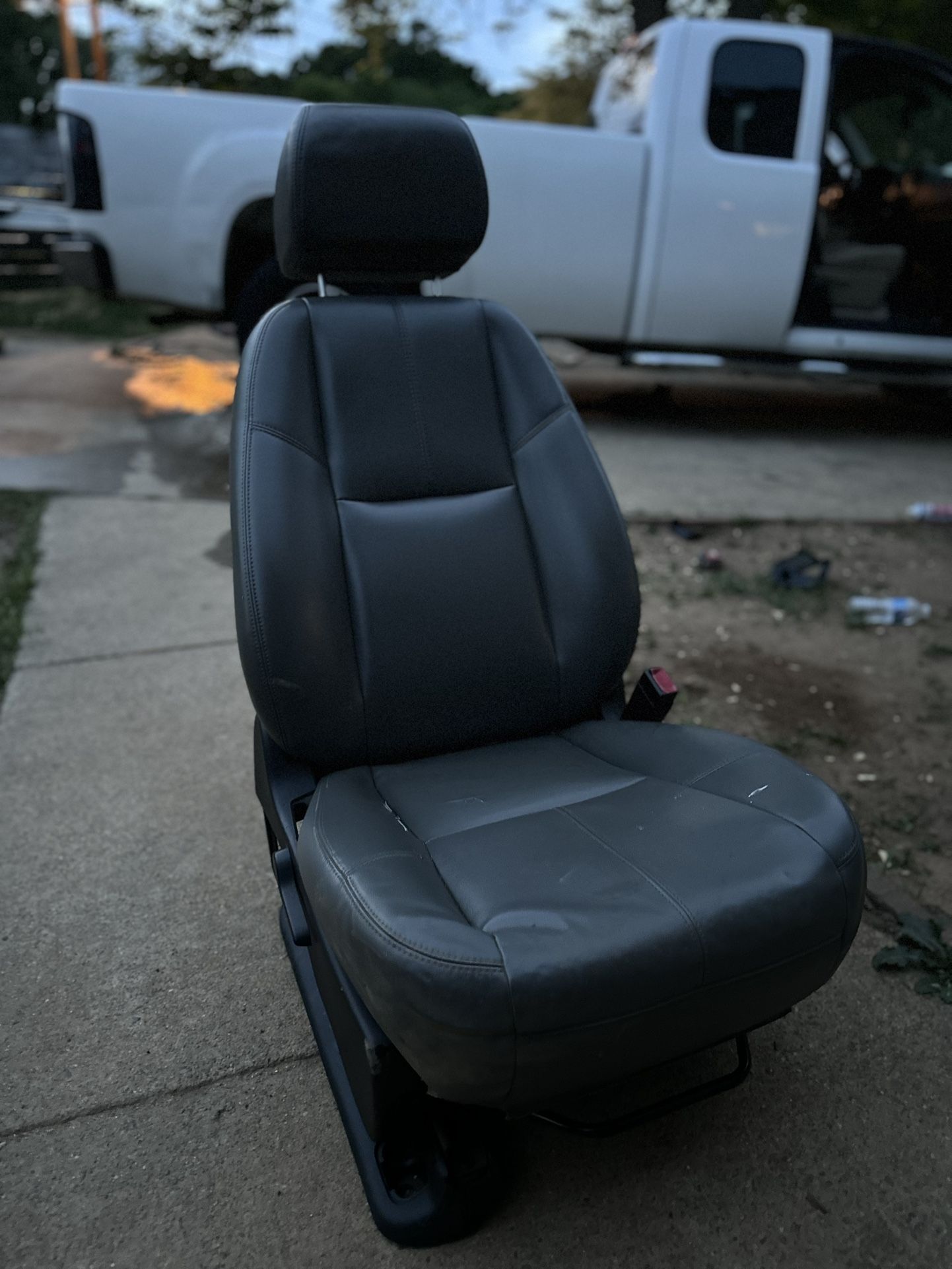 2007 GMC Sierra 1500 Passenger Seat