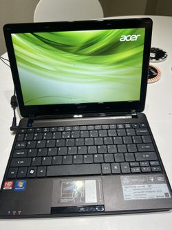 Acer Aspire One-722 Netbook FOR PARTS ONLY (