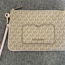 MK Jet Large Wristlet