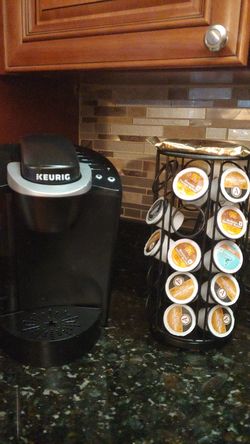 Keurig Coffe Machine with pod holder