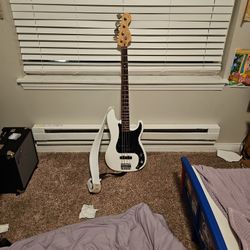 Fender Squier Bass With Fender Rumble 15