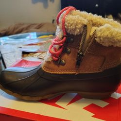 Sperry Saltwater Rain Boots. Size8