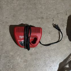 Milwaukee M12 Battery Charger