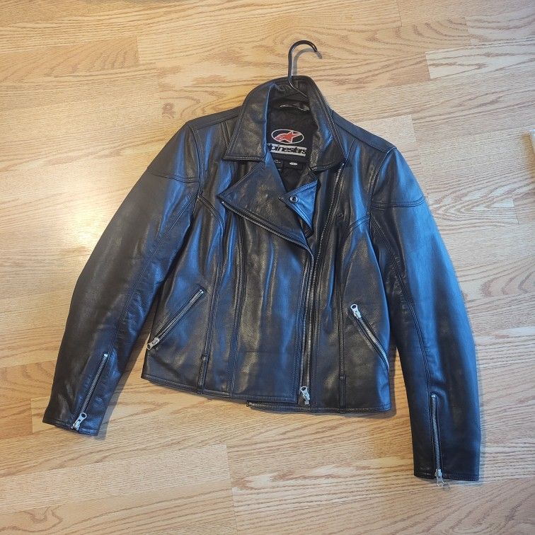 Alpinestars Ladies' Leather Motorcycle Jacket Size Large Fits Like a Medium