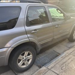 2007 Ford Escape
