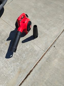25cc craftsman 2cycle cycle gas blower 80 FIRM pretty much new see pictures