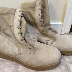 Military Surplus Altama Desert Combat Boots, New, 12 W