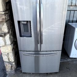 2 Yrs Old Samsung Stainless Steel French Door Refrigerator And Bottom Freezer 