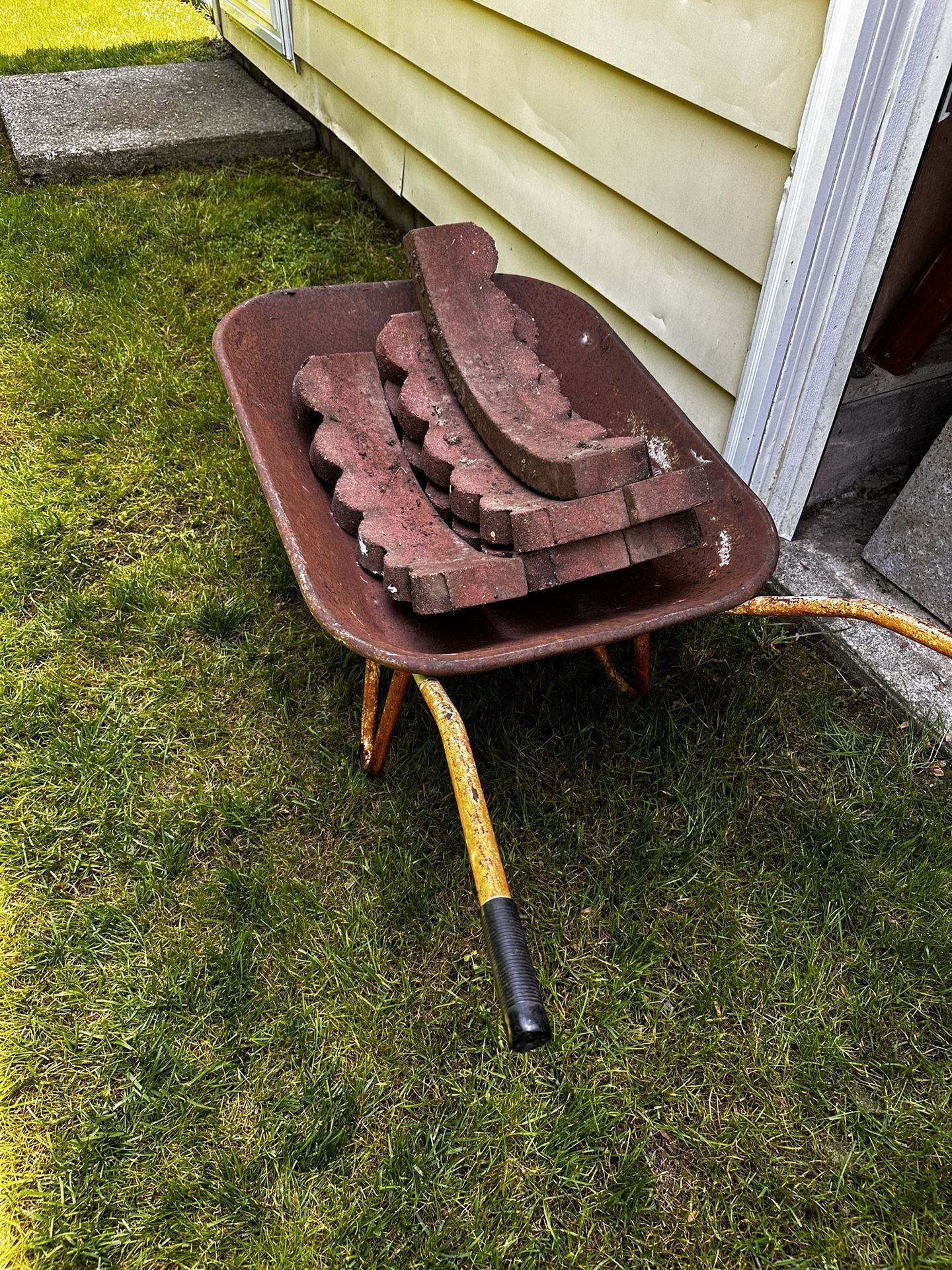 Free Garden Decor - Scallop Borders
