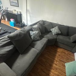 Sectional Couch 