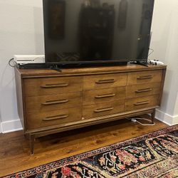 Vintage Mid Century Bassett Lowboy Dresser