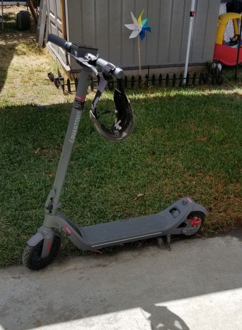Electric Scooter With Charger