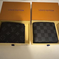 Loui Vuitton Wallets
