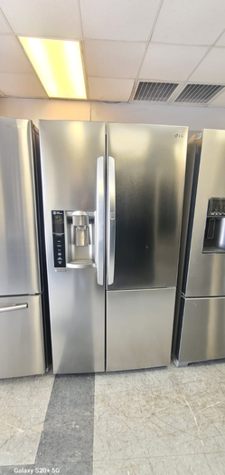 LG Side‑by‑Side Fridge – Stainless, Ice/Water Dispenser