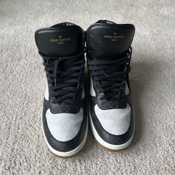 LOUIS VUITTON Rivoli Sneaker 