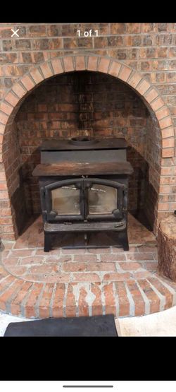 Lopi freestanding wood stove