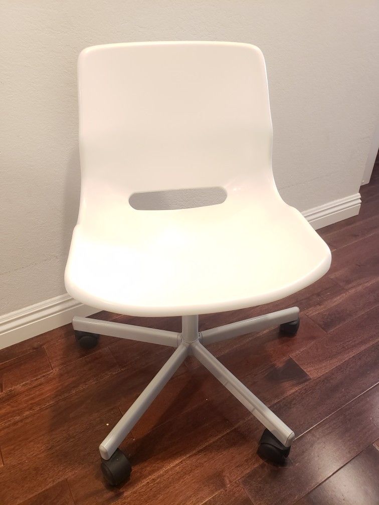 IKEA Snille white swivel chair