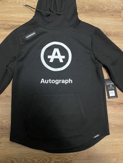 Legends Pullover Performance Hoodie