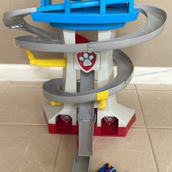 Paw Patrol Lookout Tower Playset with 2 Die-Cast 1:55 Vehicles (Chase and Marshall)