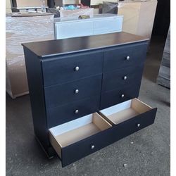 8 drawers dresser with rails / Eight drawers dresser with rails