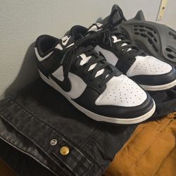 10.5 Dunks 11 Yeezys Both Authentic 