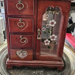 Jewelry box jewelry shelf