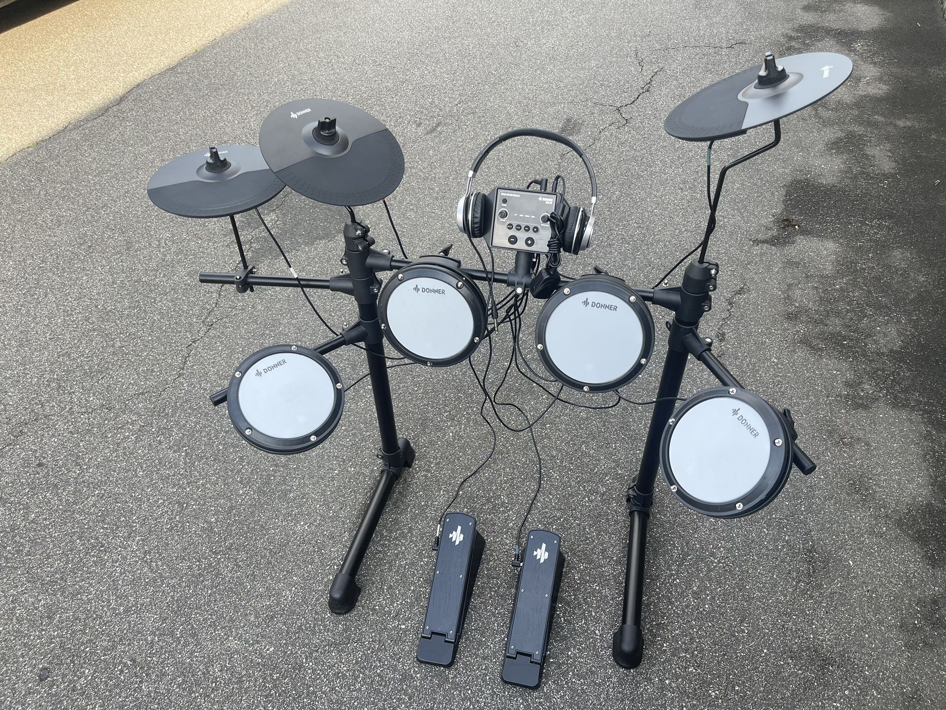Donner DED-80 electronic drum set Like new played with it twice