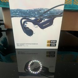Swimming Headphones,IP68 Waterproof Bone Conduction Headphones,32GB Memory Open Ear Headphones with Mic,Wireless Bluetooth Earphones Underwater Sport 