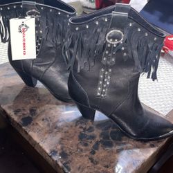 Women’s Boots 