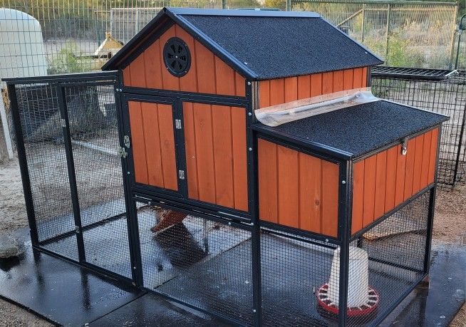 Producer's Pride Sentinel Chicken Coop