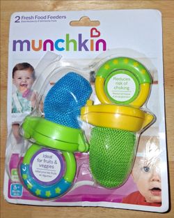 NEW (package opened but never used) 2 Munchkin fresh food mesh feeders