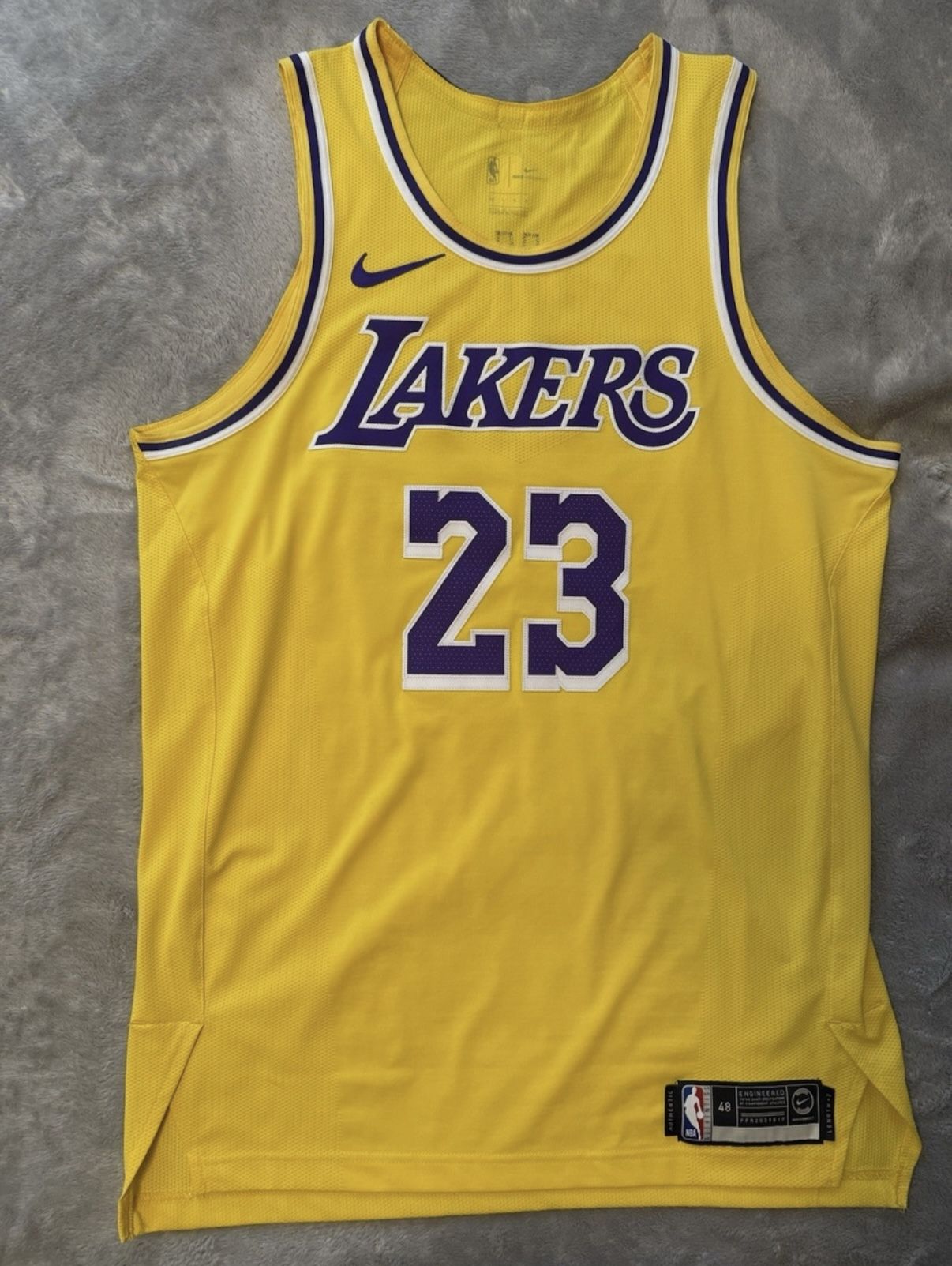 LeBron James Lakers Jersey