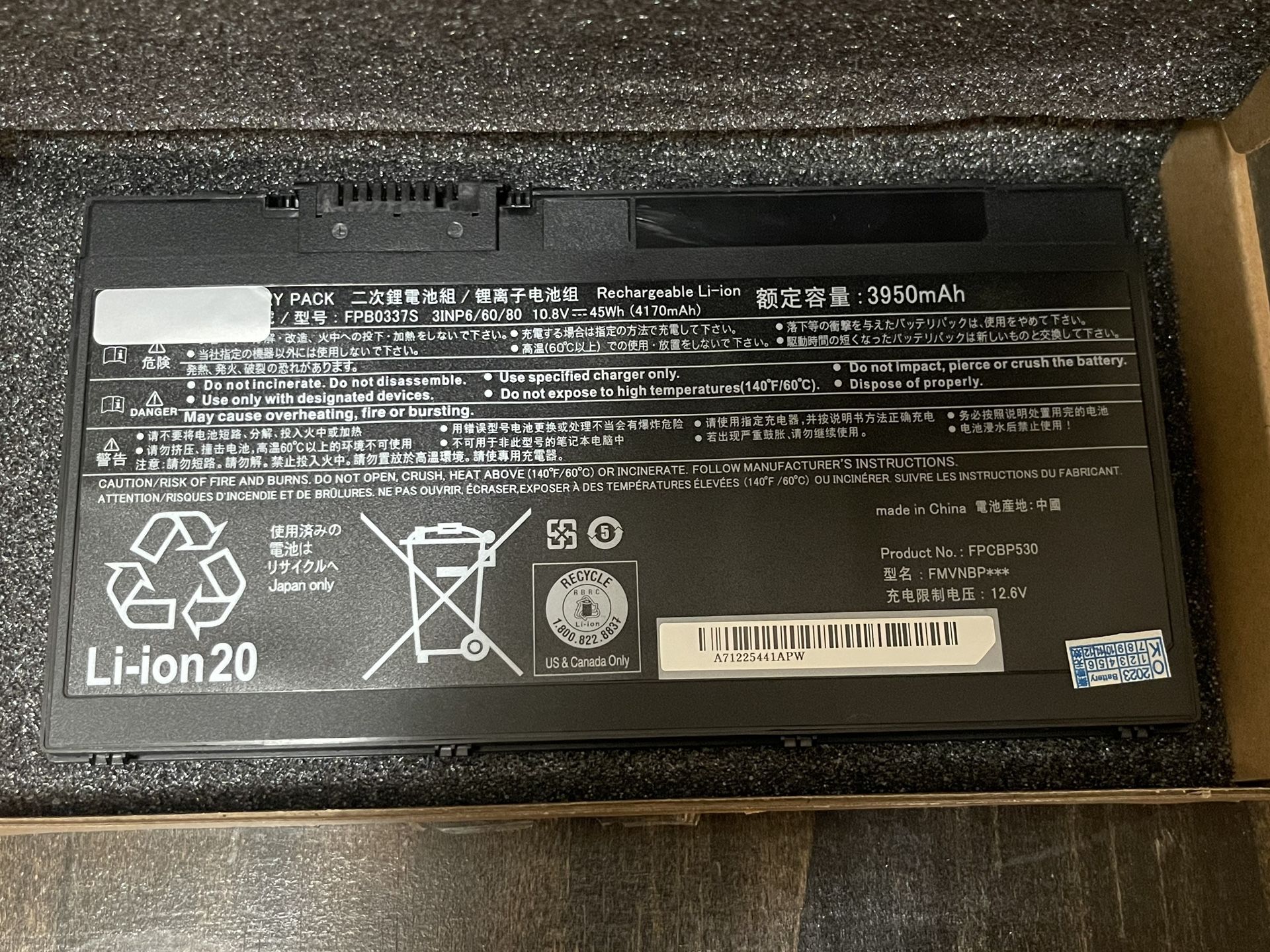 Fujitsu FPB0337S FPCBP530 Battery for Lifebook P727, P728, U727 New In Box